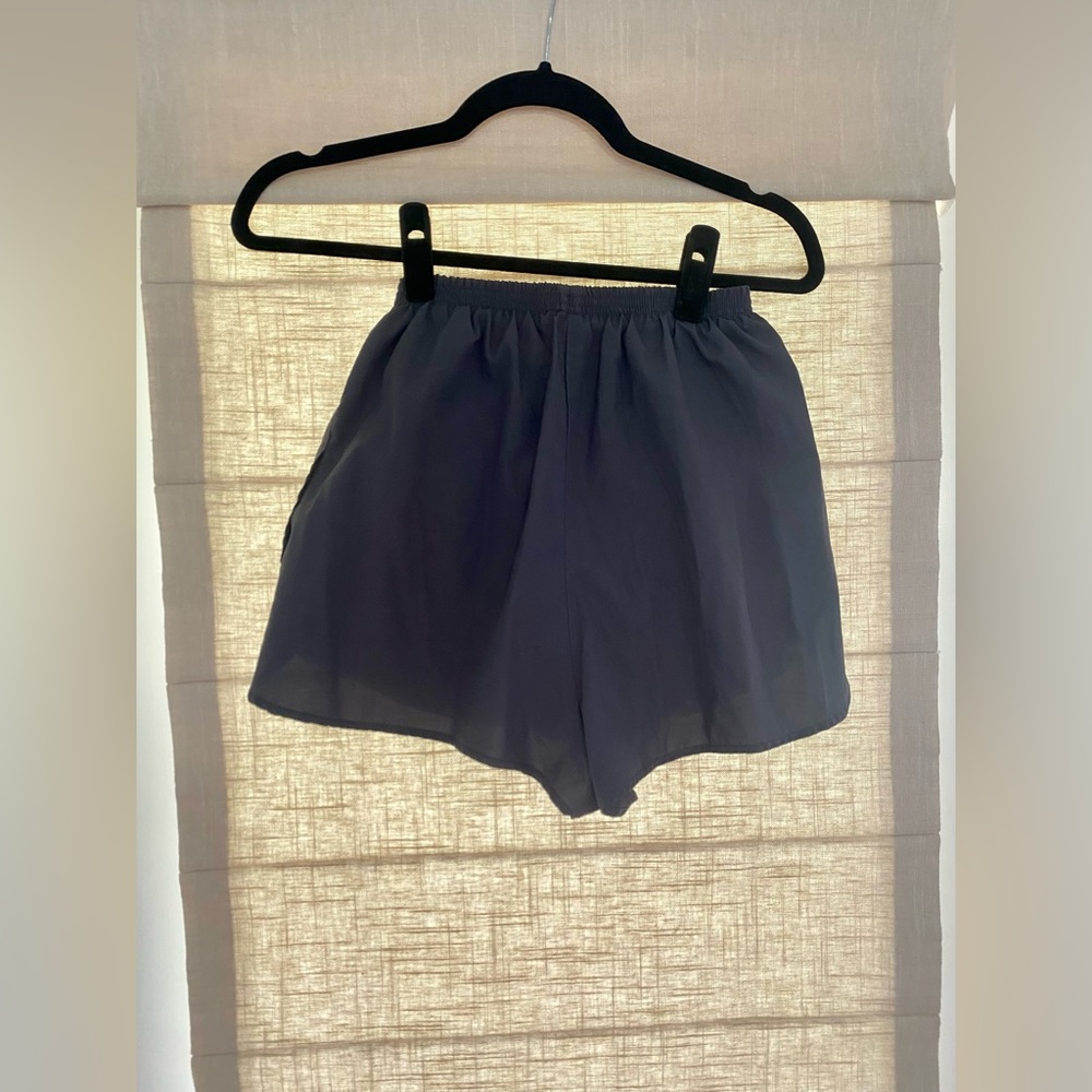 BOA Shorts - Picture 2 of 5